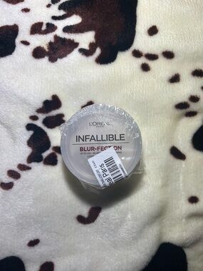 ✨BRAND NEW L’ORÉAL PARIS BLUR-FECTION LOOSE SETTING POWDER✨